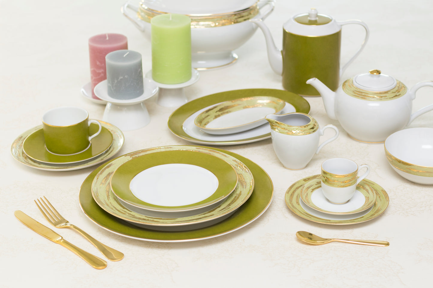 Olivia Oval Pickle Dish